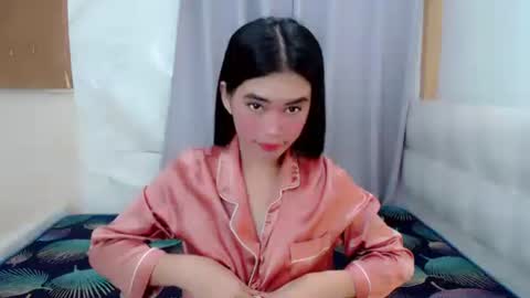 Rica online show from November 2025 06:41:02 PM