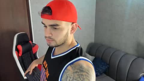 ricardogonzalez666 online show from December 2024 08:27:01 PM