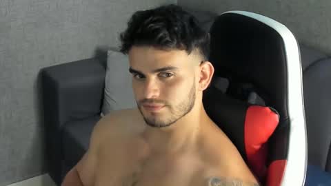 ricardogonzalez666 online show from December 2024 12:48:02 AM