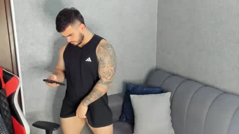 ricardogonzalez666 online show from January 2025 11:44:02 PM