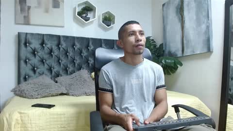 richar_voller online show from February 2025 11:12:01 AM