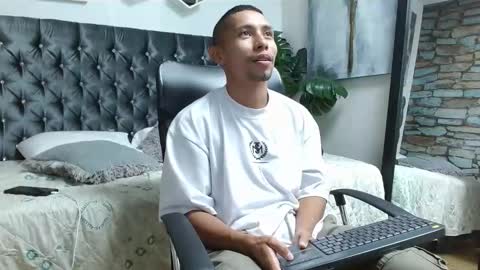 richar_voller online show from March 2025 02:48:02 PM