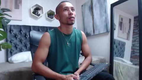 richar_voller online show from December 2025 11:18:01 AM