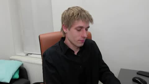 RICHARD HARDS online show from April 2026 07:39:01 PM