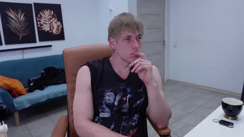 RICHARD HARDS online show from May 2026 12:01:01 PM
