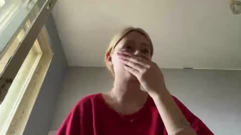 Snapshot of richellearmentrout chatting on June 2026 02:18:02 PM jenny online show from June 2026 02:18:02 PM