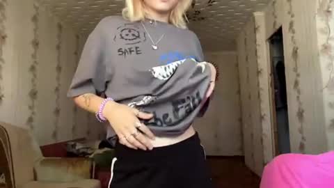 Snapshot of richellearmentrout chatting on July 2026 03:11:02 PM jenny online show from July 2026 03:11:02 PM