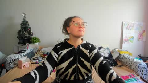 Anna - not anna - right Anna  online show from February 2026 11:53:02 AM