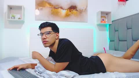 Ricki online show from April 2026 04:44:02 PM