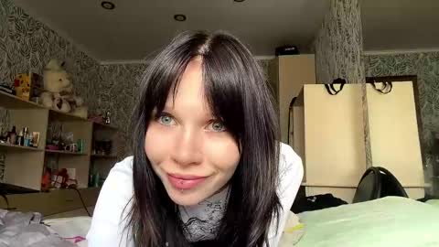 Chloe online show from May 2026 10:36:01 AM
