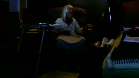 PINK HOLE TWINK online show from April 2026 01:53:01 AM