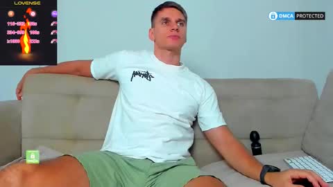 Snapshot of ricky_boltin chatting on October 2025 07:01:02 AM Ricky online show from October 2025 07:01:02 AM