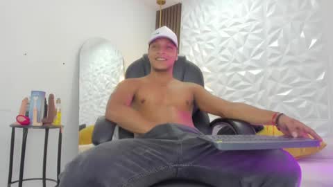 Ricky  online show from October 2025 01:20:01 PM