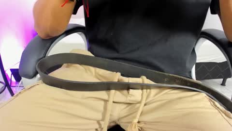 Ricky  online show from October 2025 08:44:02 PM