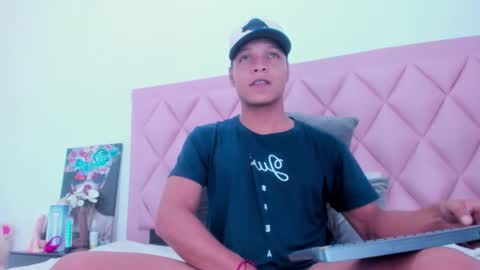 Ricky  online show from November 2025 03:59:01 PM