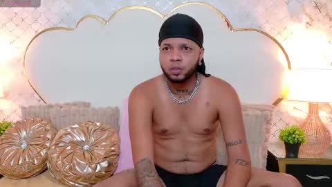 Snapshot of rickyandsharlot chatting on September 2025 03:23:02 AM rickyandsharlot online show from September 2025 03:23:02 AM