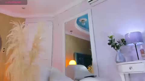 RicoBrowm online show from September 2025 05:22:01 AM