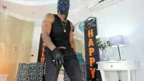 RicoBrowm online show from October 2025 04:42:01 AM