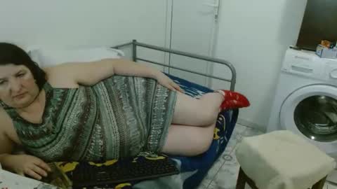 Snapshot of ridemerafsuzana chatting on January 2025 08:57:01 PM Ridemeraf online show from January 2025 08:57:01 PM