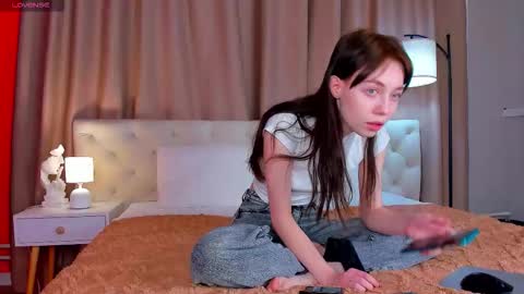 Snapshot of rihanna_walker chatting on September 2025 01:38:01 AM rihanna_walker online show from September 2025 01:38:01 AM