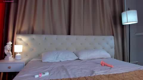 Snapshot of rihanna_walker chatting on September 2025 12:12:01 AM rihanna_walker online show from September 2025 12:12:01 AM