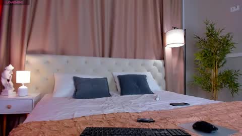 Snapshot of rihanna_walker chatting on October 2025 01:49:01 AM rihanna_walker online show from October 2025 01:49:01 AM