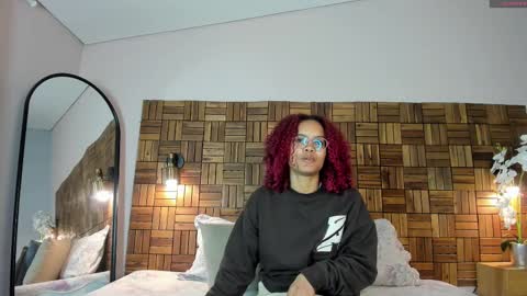 Sara online show from September 2025 10:09:01 AM