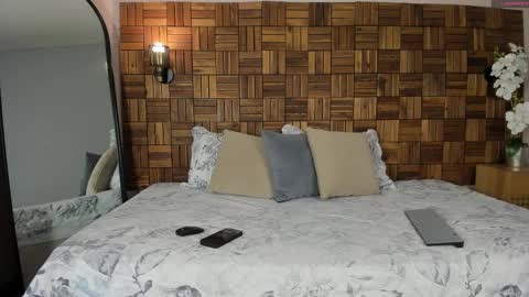 Sara online show from October 2025 10:14:01 AM