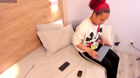 Sara online show from April 2026 10:30:01 AM