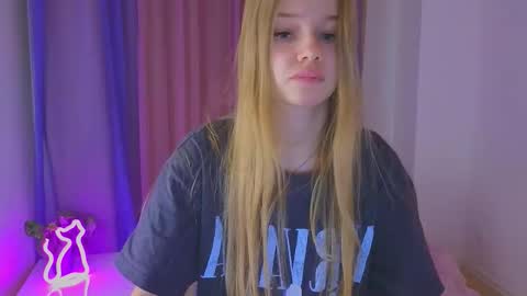 Rina online show from October 2025 08:53:02 PM