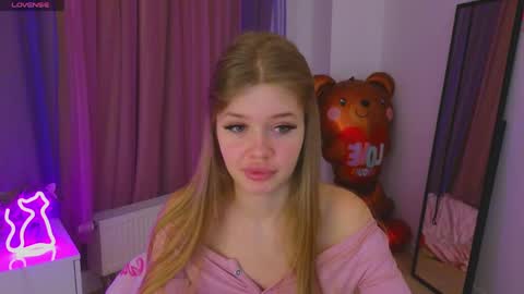 Rina online show from April 2026 09:09:02 PM