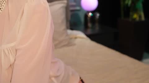    if you wanna buy smth stockingsph etc  custom videos or pics  online show from December 2024 02:10:02 PM