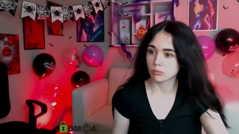 Snapshot of riley_sanders chatting on October 2025 10:21:02 AM Meow online show from October 2025 10:21:02 AM