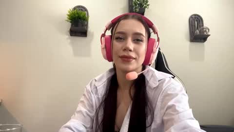 Emily online show from September 2025 05:31:01 AM