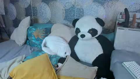 Rina online show from October 2025 06:39:02 PM