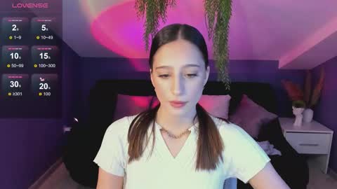Snapshot of rioestrella chatting on September 2025 02:52:01 PM Emilia online show from September 2025 02:52:01 PM