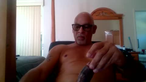 Snapshot of rionel chatting on December 2024 03:32:01 PM RioNel online show from December 2024 03:32:01 PM