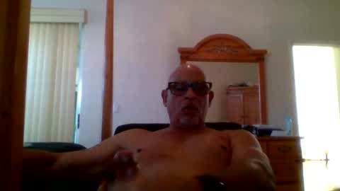 Snapshot of rionel chatting on February 2025 10:04:02 PM RioNel online show from February 2025 10:04:02 PM