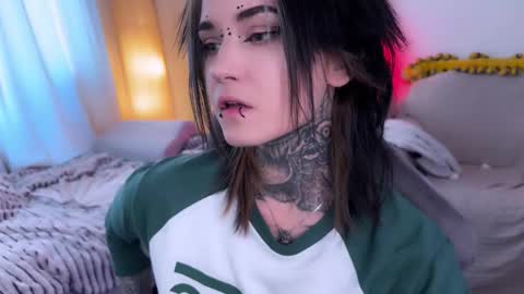   DianaBrite            fansl y online show from March 2026 12:22:01 PM