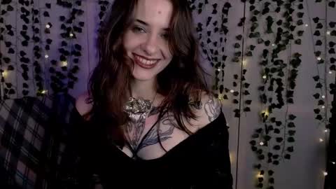 Snapshot of risha_laass chatting on May 2026 08:07:01 PM risha_laass online show from May 2026 08:07:01 PM