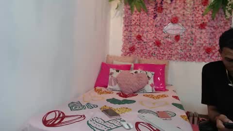 Snapshot of risitos_de_oro_ chatting on September 2025 06:04:02 AM Risitos De Oro online show from September 2025 06:04:02 AM