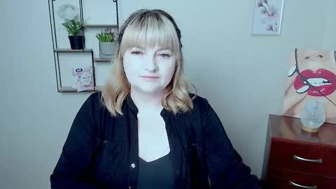 rita_sunshine online show from September 2025 07:44:01 AM