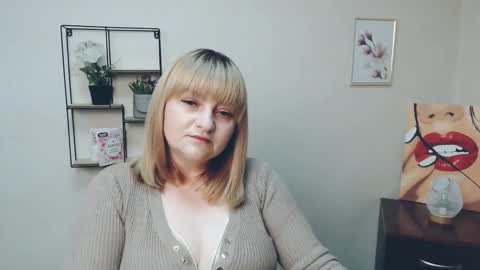 rita_sunshine online show from September 2025 07:34:02 AM