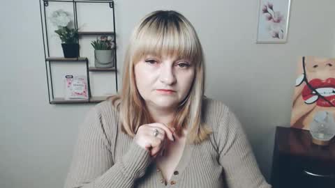 rita_sunshine online show from September 2025 07:56:02 AM