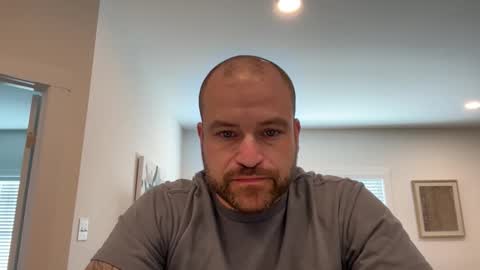 roadking1122 online show from December 2025 03:20:04 PM