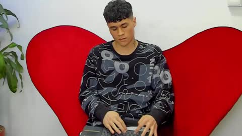 Roan Birkin online show from March 2025 10:30:02 PM