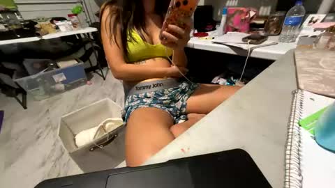 Snapshot of roarmance1 chatting on October 2025 06:03:01 AM roarmance1 online show from October 2025 06:03:01 AM