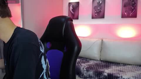 Robbin online show from November 2025 05:18:02 AM