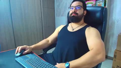 Robby online show from December 2025 05:12:02 AM