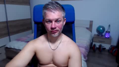 robbyshawz online show from November 2025 08:24:01 AM